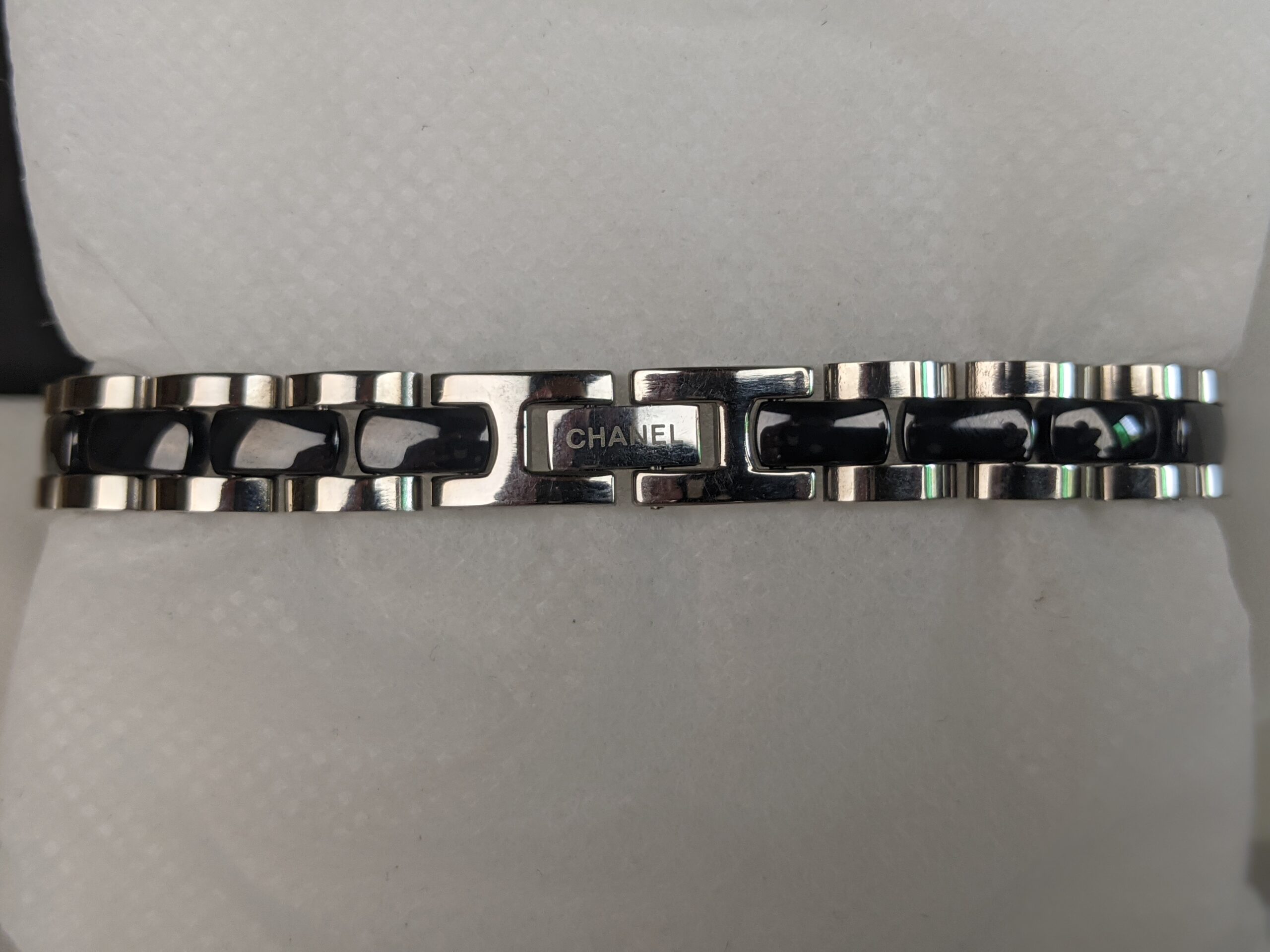 Chanel Sapphire Women's Watch (Preowned) - Image 6